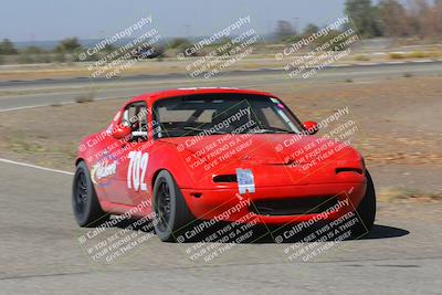 media/Oct-01-2022-24 Hours of Lemons (Sat) [[0fb1f7cfb1]]/10am (Front Straight)/